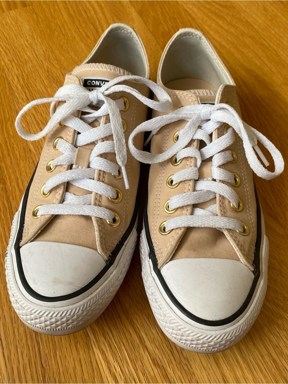 Converse Low Top Sneakers in Old Gold and White